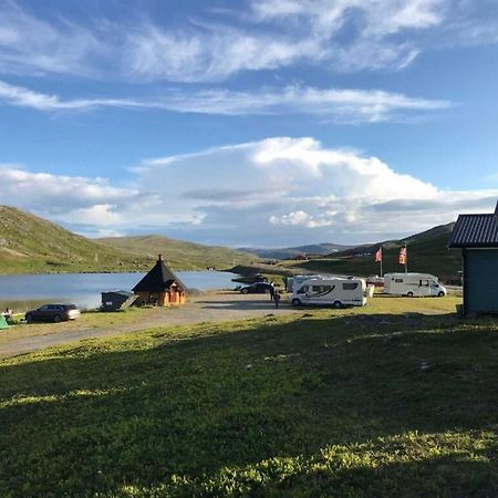 Hotel Hytte Camp Nordkapp - Blue Skarsvåg Exterior foto